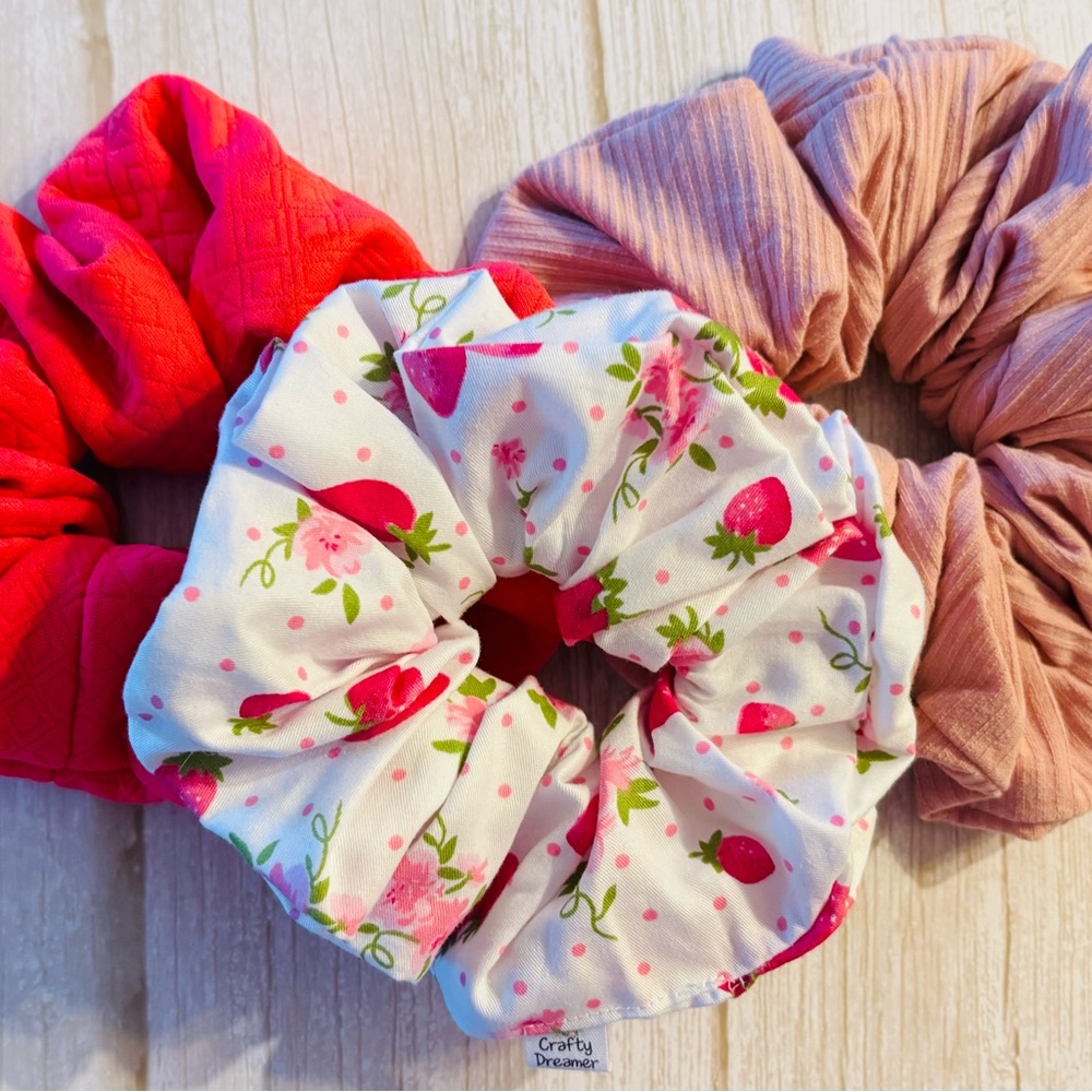 Jumbo Scrunchie Set - Neon pink, Pink, and Strawberry